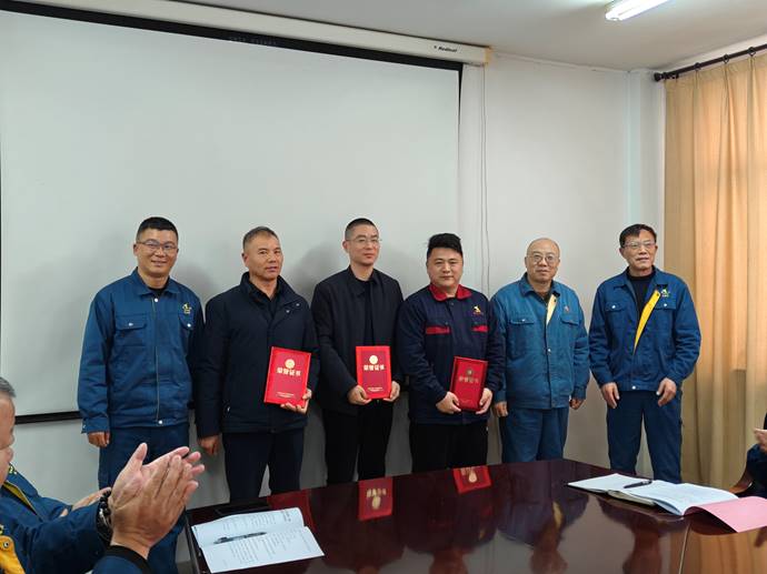 第一事業(yè)部冶化協(xié)力項目部獲銅冠冶化公司“強化意識，防控風險”...