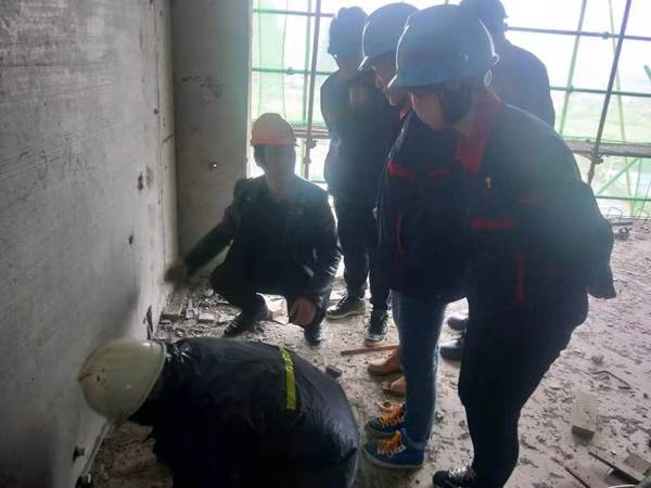 公司組織參觀學習銅冠書香苑一期項目 公司組織參觀學習銅冠書香苑一期項目