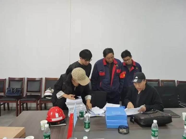 赤峰金通二期電解項(xiàng)目部順利通過赤峰市高新區(qū)國(guó)慶節(jié)前安全、質(zhì)量聯(lián)合專項(xiàng)檢查 